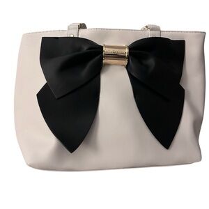 Betsey Johnson Women's Bow Nanza Tote Black/Cream Handbag